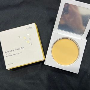 Ofra Cosmetics PRESSED BANANA POWDER